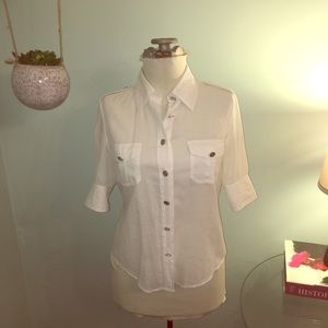 Adorable Tory Burch white collared button up